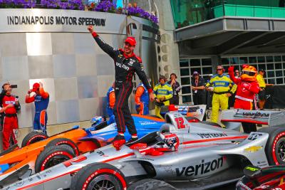 Power mengambil kemenangan IndyCar ke-200 Penske di Indianapolis GP