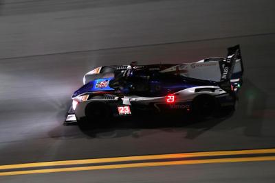 Balapan malam F1 membantu Alonso untuk tes debut Daytona