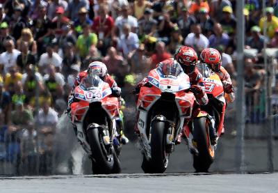 MotoGP: Oil burn, flexible aerodynamics, fuel tanks