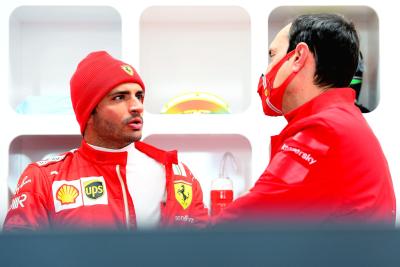 Sainz says data on Ferrari’s 2021 F1 car is “encouraging”