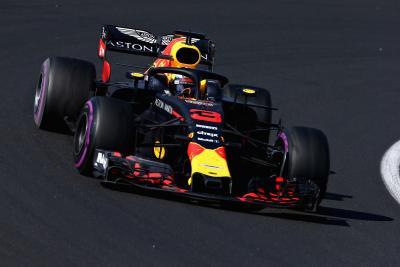 Ricciardo: Bottas 'luar biasa' di pertahanan Hongaria