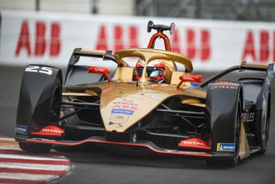 Vergne menangkis Rowland untuk kemenangan Monaco E-Prix FE