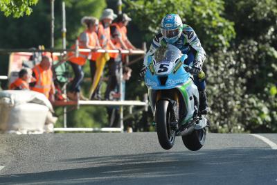 TT 2018: Harrison and Dunlop light up Superbike practice