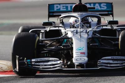Hamilton and Mercedes fastest as F1 pre-season testing begins
