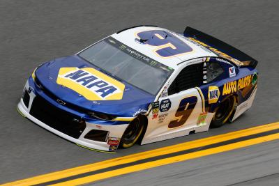 Chase Elliott memimpin Hendrick 1-2-3 di Talladega Tahap 2