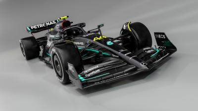 FIRST LOOK: W14 unveiled as Mercedes return to black for F1 2023