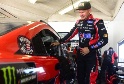 Clint Bowyer frustrasi dengan Austin Dillon setelah 