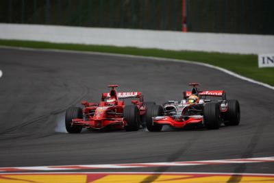 Hamilton: Spa 2008 'jauh berbeda' dengan penalti Kanada Vettel