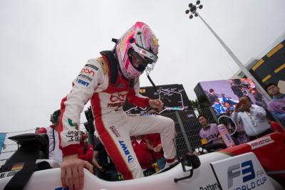 Gunther naik ke Formula 2 bersama Arden