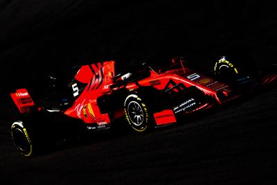 Vettel pips Hamilton but breaks down as F1 testing ends