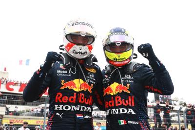 Sergio Perez Ingin Bertahan di Red Bull, Dapat Dukungan Verstappen