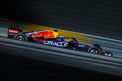 F1 GP Bahrain: Verstappen Kuasai Hari Jumat, Hamilton P9