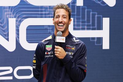 Ricciardo insists he’s not eyeing up Perez’s seat: “I really want the time off
