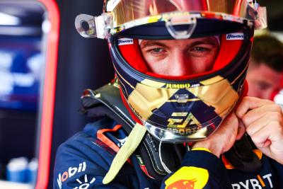 Membuat marah radio F1 terbaru Verstappen di tengah kekhawatiran rem