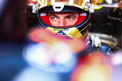 Mengapa Verstappen 'berteriak di radio' di kualifikasi F1 Brasil