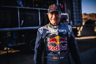 Sainz Jadi Pemenang Dakar Tertua dengan Kemenangan Keempat