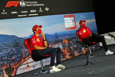 Leclerc dan Vettel membersihkan udara setelah bentrokan Styrian GP F1