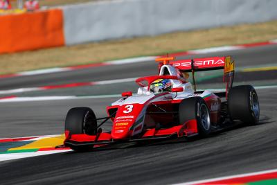 Sargeant claims third straight Formula 3 pole in Spain