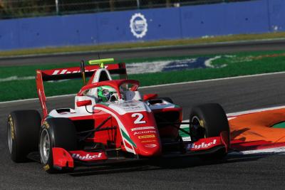 Vesti menuntut kemenangan F3 di Monza, juara Prema yang dinobatkan