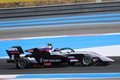 F3 Prancis: Smolyar Tampil Brilian untuk Menangi Sprint Race 1