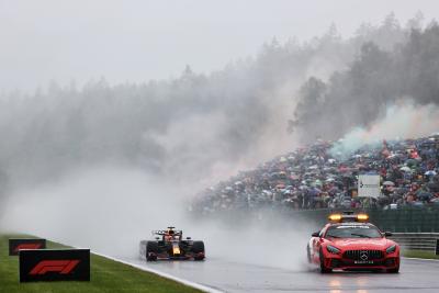 F1 GP Belgia Dihentikan Setelah Beberapa Lap di Belakang Safety Car