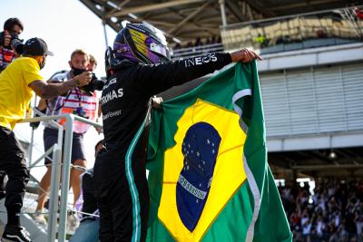 Bisakah Hamilton mengakhiri kekeringan kemenangannya di balapan 'rumah' keduanya?