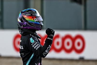 Hamilton beats Verstappen to pole for F1 Qatar GP 