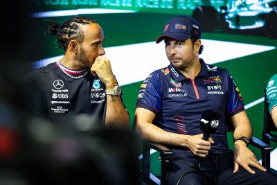 Hamilton Menuntut Tindakan atas Komentar Marko ke Perez