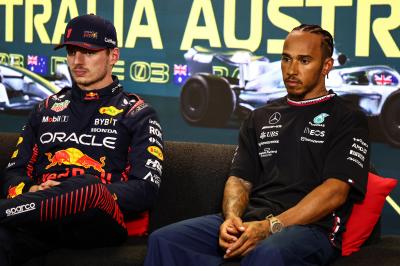Verstappen ‘not interested’ in Hamilton-Ferrari rumours: “Maybe ups the price