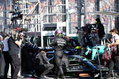 F1 GP Australia Dihentikan Lagi setelah Magnussen Hilang Kendali