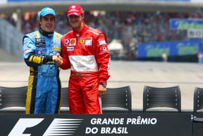 Alonso Mengenang Pertarungan Epiknya dengan Schumacher
