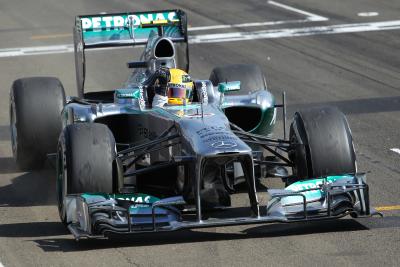 Mobil Kemenangan Pertama Hamilton di Mercedes akan Dilelang