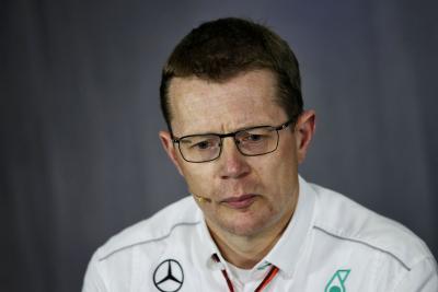 Ahli mesin Mercedes F1 mengungkapkan inspirasi di balik pintu keluar