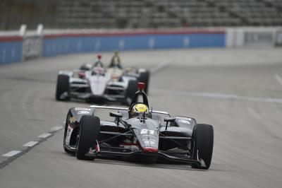 Teknologi DXC 600 di Texas Motor Speedway - Mulai Grid