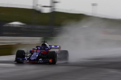 Toro Rosso drivers hail “great first day” with Honda 