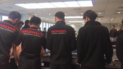 Toro Rosso reveals Honda power unit firing up