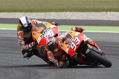 Marquez plays down final lap near-miss