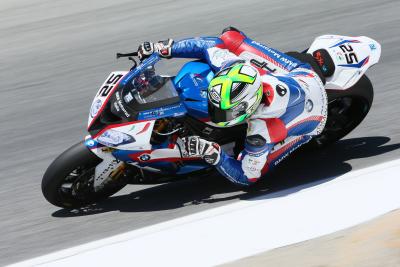 Lowes, Barrier crashes halt second Laguna Seca race