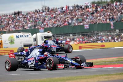 16.07.2017 - Race, Daniil Kvyat (RUS) Scuderia Toro Rosso STR12 leads Carlos Sainz Jr (ESP) Scuderia