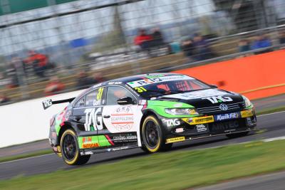 Goff takes shock win in crazy reverse grid race