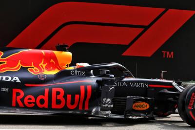 Max Verstappen (NLD) Red Bull Racing RB16.