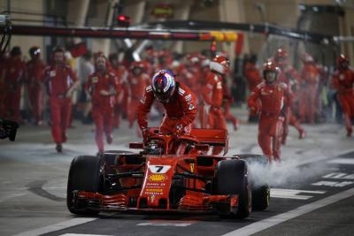 Raikkonen explains pit stop incident after mechanic injury