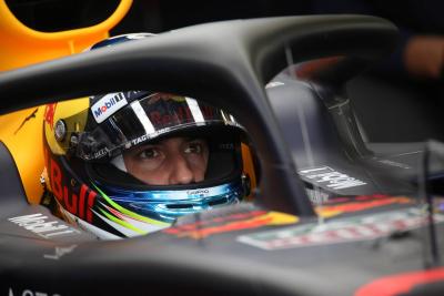 Ricciardo leads Monaco FP1 with new track record