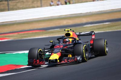 Red Bull mencurigai kegagalan rem-by-wire menyebabkan Verstappen pensiun