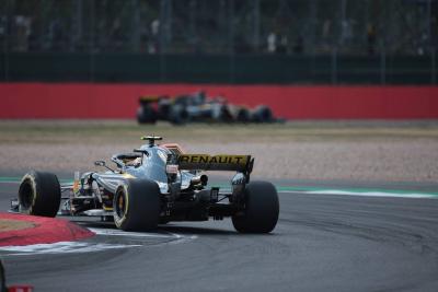 Sainz takut Renault terkena Haas, Sauber tanpa upgrade mesin