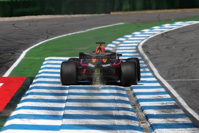 Ricciardo merencanakan 'sesuatu yang berbeda' untuk bagian belakang grid