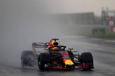 Ricciardo yang frustrasi menyalahkan nasib buruk sebagai penyebab kejutan tersingkirnya Q2 di Hongaria