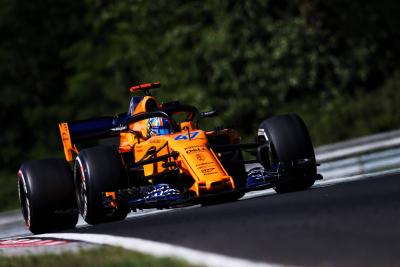 McLaren menyerahkan Norris FP1 dengan mobil Alonso