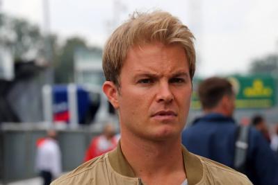 Hamilton dapat dengan mudah mengejar rekor Schumacher - Rosberg