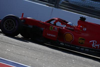 Vettel terkejut dengan selisihnya dengan Mercedes di kualifikasi Rusia